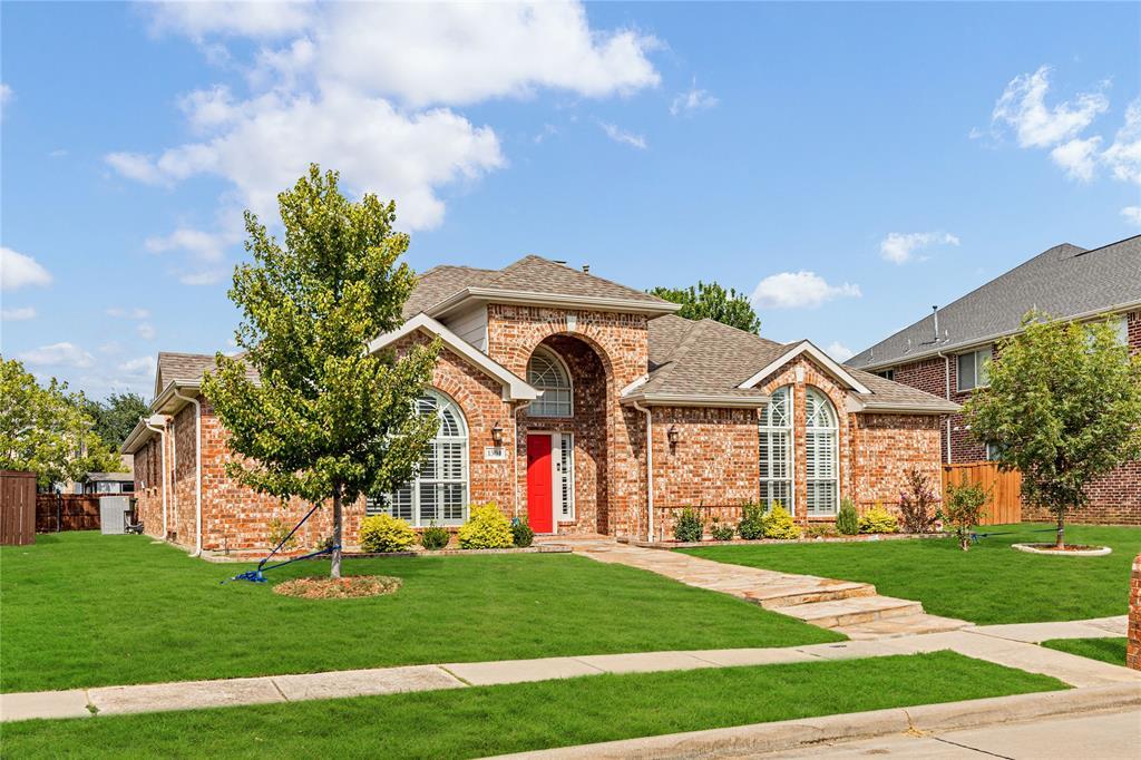 Carrollton, TX 75010 | 4 beds| 2 baths| $519,900